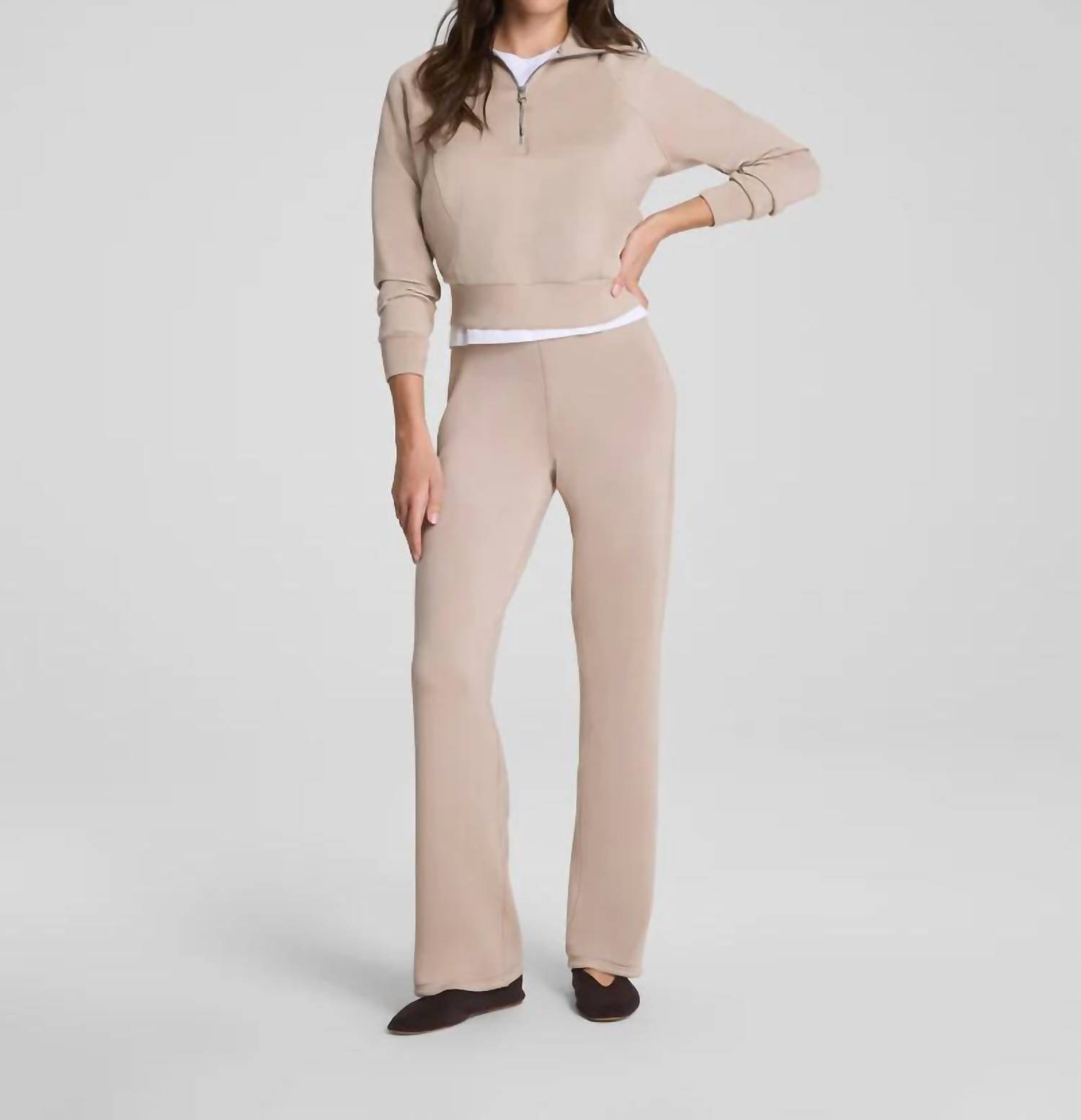 New Spanx Airessentials Straight Leg Pant In Dune